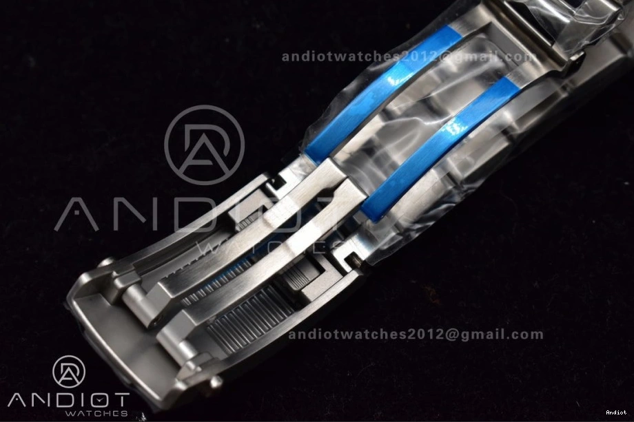 A 44 on TF Best White Black Automatic SunProtective Bracelet SS SuperOcean 475 Dial 1:1 Edition 0710